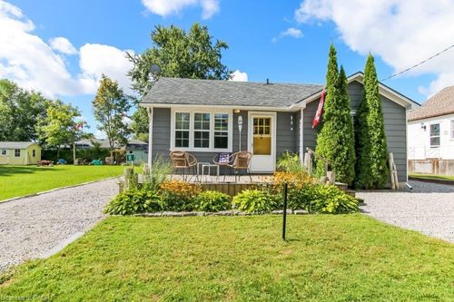 18 Isabel St, Turkey Point, ON, N0E1T0 | Card Image