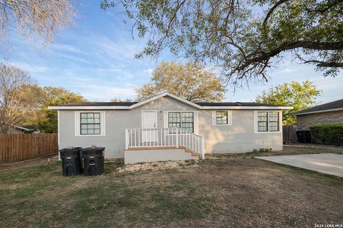 938 Patricia Ann Dr, Poteet, TX, 78065-5428 | Card Image