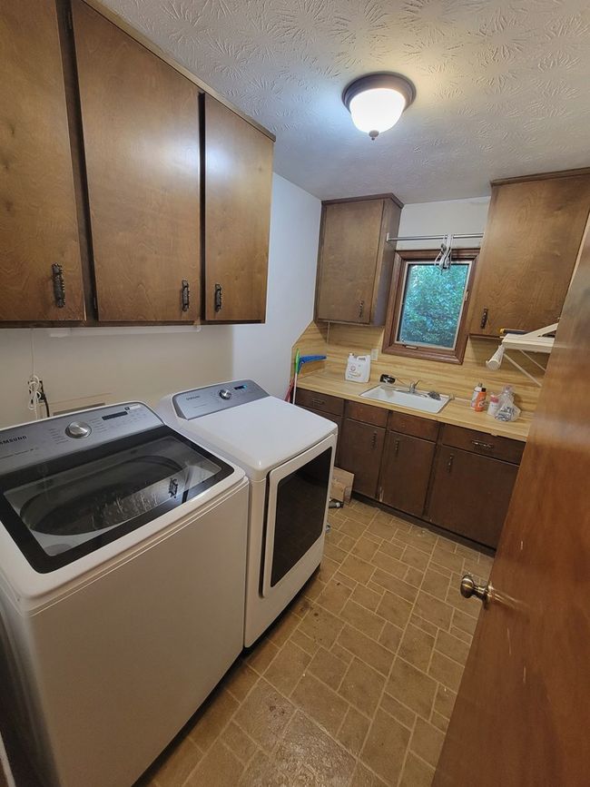 Laundry Room | Image 84