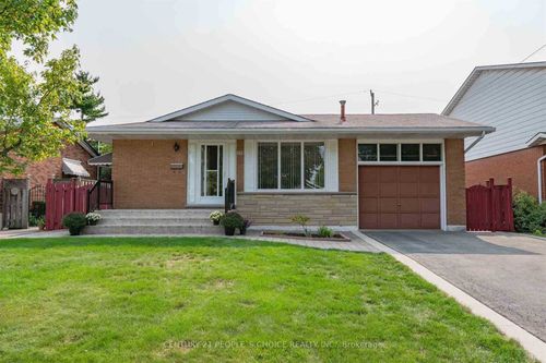 25 Darlington Dr, Hamilton, ON, L9C2L8 | Card Image
