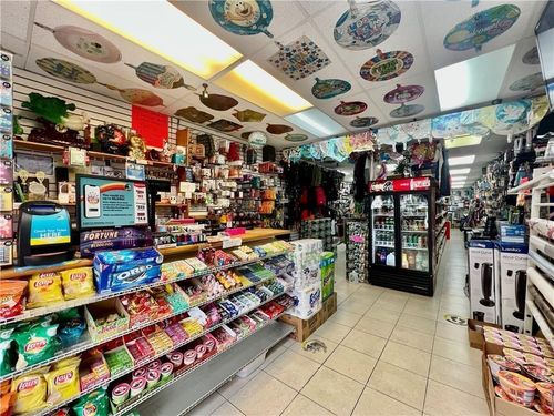 6304 18th Ave, Brooklyn, NY, 11204-2937 | Card Image
