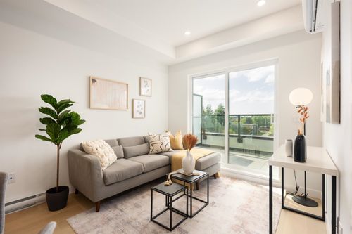 301-5398 207 St, Langley, BC, V3A2G1 | Card Image