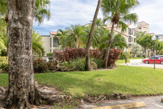 APT-319 - 2316 S Cypress Bend Dr, Condo with 2 bedrooms, 2 bathrooms and null parking in Pompano Beach FL | Image 15