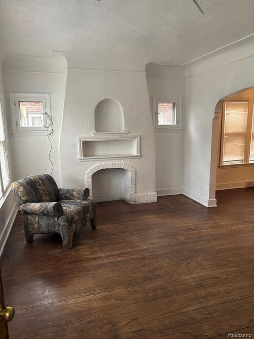 6058 Harrell St, Detroit, MI, 48213-3536 | Card Image