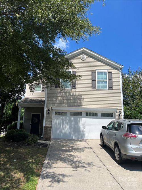 10211 Green Grass Rd, Charlotte, NC, 28227-3679 | Card Image