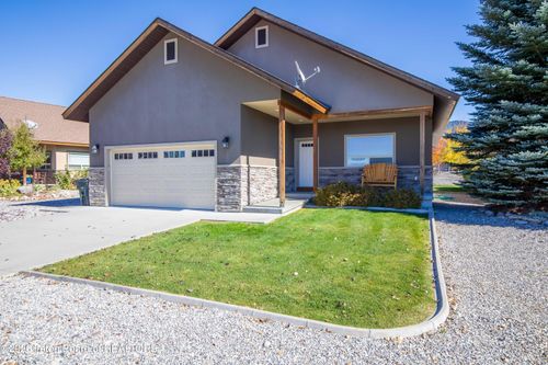 31 Pinyon St, Thayne, WY, 83127-6709 | Card Image