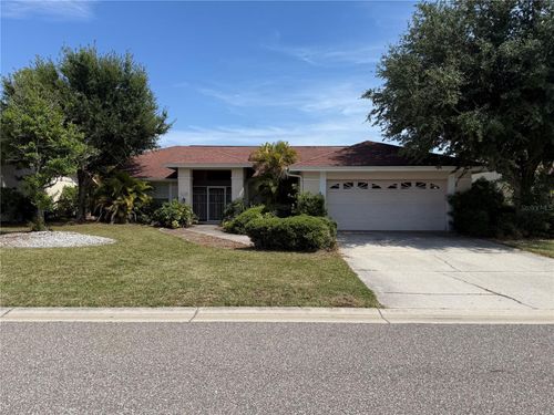 5008 Southern Pine Circle, VENICE, FL, 34293 | Card Image