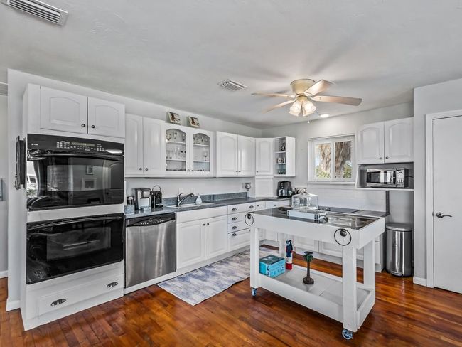 774 Bald Point Rd, House other with 3 bedrooms, 3 bathrooms and null parking in Alligator Point FL | Image 4