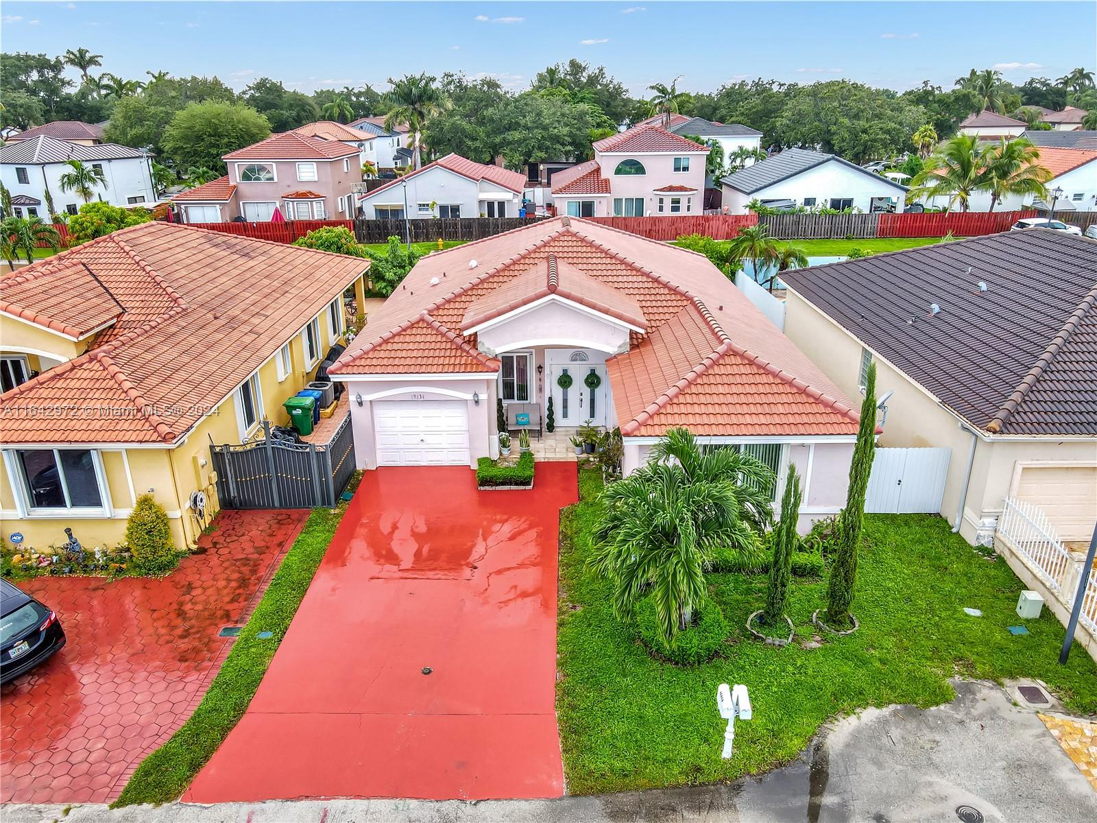 81st Pl, Hialeah, FL 33015