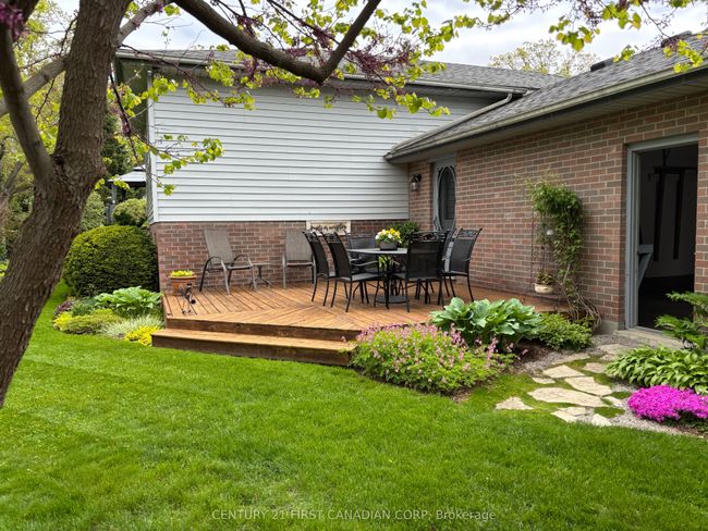2344 Bentim Rd, House other with 3 bedrooms, 2 bathrooms and 4 parking in Mount Brydges ON | Image 39