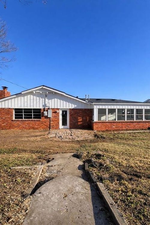 3307 Mockingbird Ln, Oklahoma City, OK, 73110-3813 | Card Image