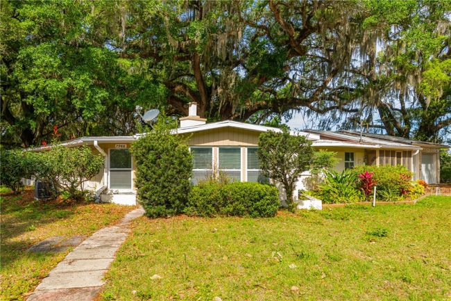 7988 County Road 129, House other with 3 bedrooms, 2 bathrooms and null parking in Wildwood FL | Image 44
