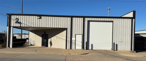 200 E 10th St, Ada, OK, 74820-5111 | Card Image