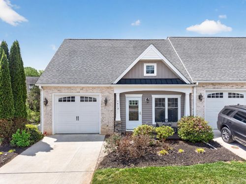 1413 Helmsdale Dr, Forest, VA, 24551-4824 | Card Image