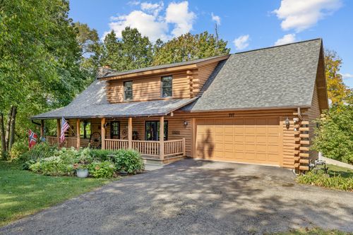 707 Quinn Rd, Mchenry, IL, 60051-5812 | Card Image