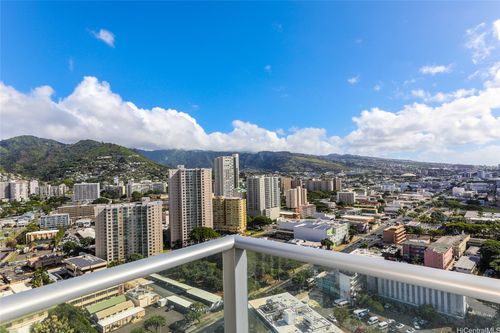 2819-155 Liona St, Honolulu, HI, 96814 | Card Image