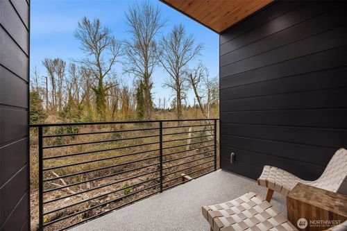 14826 Site 1 Se 2nd Pl, Bellevue, WA, 98007 | Card Image