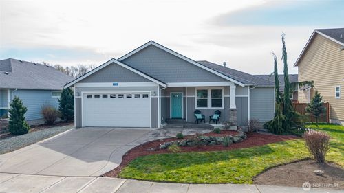1768 E E Rio Vista Ave, Burlington, WA, 98233-2523 | Card Image