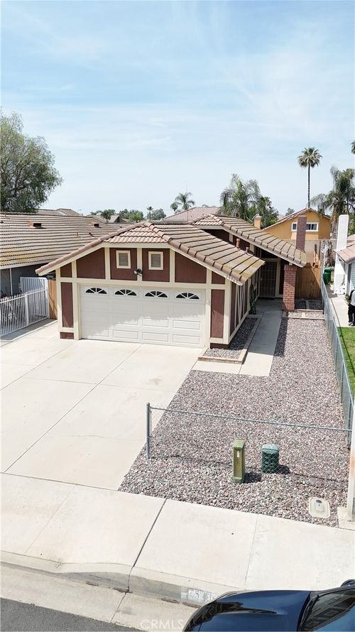 15365 Theresa Ave, Moreno Valley, CA, 92551-3667 | Card Image
