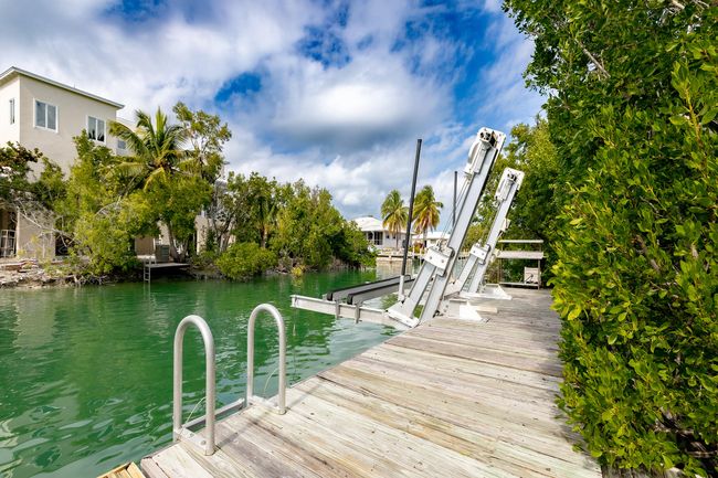 10, 000 LB Boat Lift | Image 18