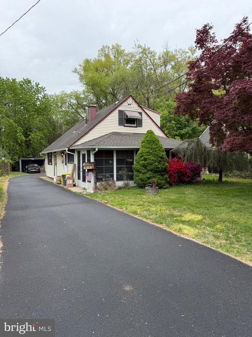 1062 Terrace Blvd, Ewing, NJ, 08618-1967 | Card Image