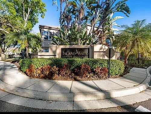 804 Normandy Trace Road, TAMPA, FL, 33602 | Card Image