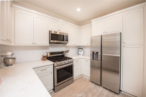 7881 E Horizon View Dr, Anaheim, CA, 92808-1516 | Card Image