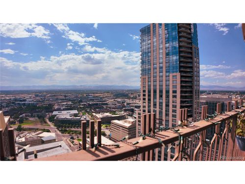 40m-1020 15th St, Denver, CO, 80202 | Card Image