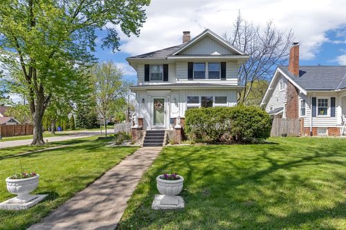 2300 4th Ave Se, Cedar Rapids, IA, 52403-4205 | Card Image