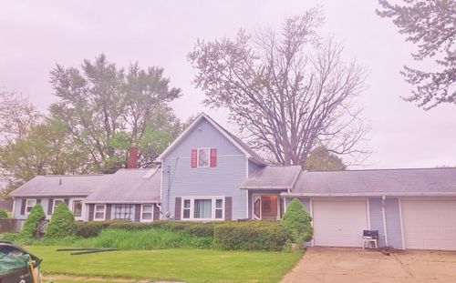 104 Hubbard Ct, La Moille, IL, 61330-9639 | Card Image