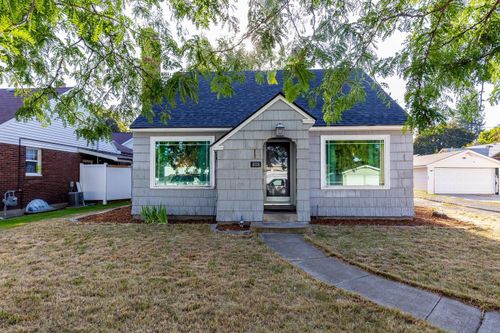808 8th St, Davenport, WA, 99122-7024 | Card Image