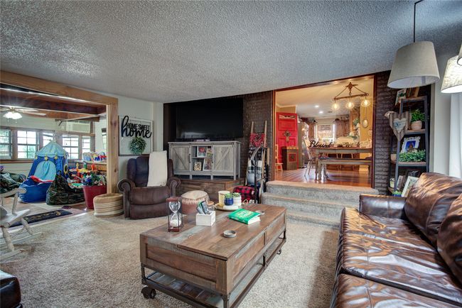17133 Farm Road 1567 W, Home with 2 bedrooms, 1 bathrooms and null parking in Lone Oak TX | Image 18