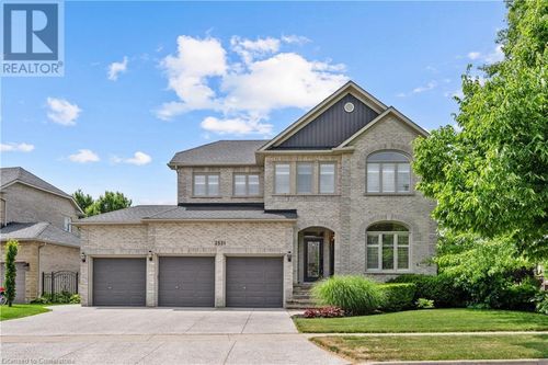 2531 Hogan Court, Burlington, ON, L7M4T5 | Card Image
