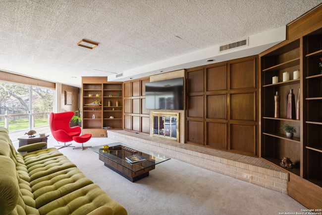 225 Carolwood Dr, House other with 3 bedrooms, 2 bathrooms and null parking in Castle Hills TX | Image 12