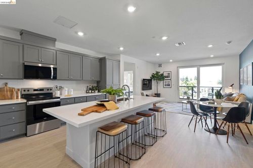 209-500 Somi Ct, Hayward, CA, 94544-4905 | Card Image