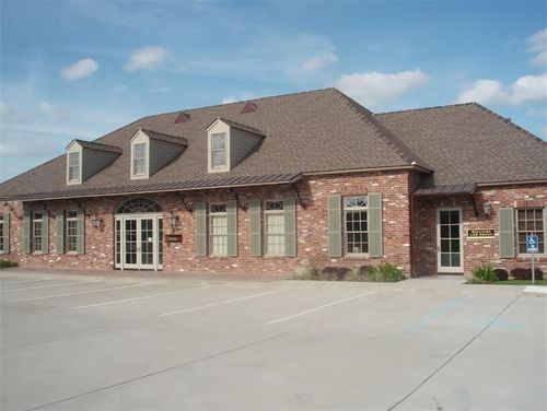 3-435 Corporate Dr, Houma, LA, 70360-2498 | Card Image