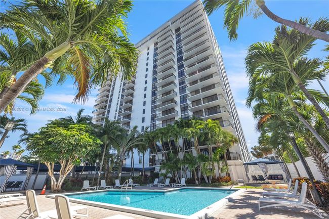 APT-1804 - 3031 N Ocean Blvd, Condo with 2 bedrooms, 2 bathrooms and null parking in Fort Lauderdale FL | Image 22