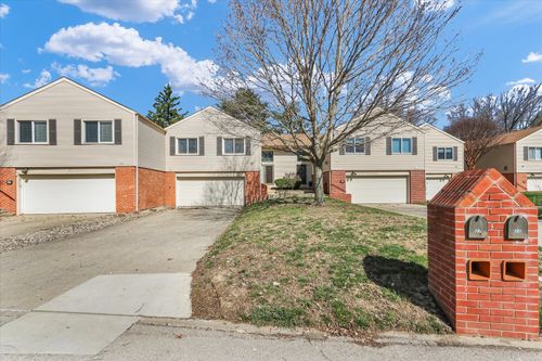 0-27 Fields E, Champaign, IL, 61822-6130 | Card Image