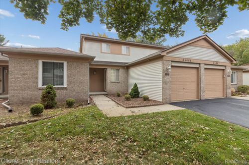 35601 Pheasant Ln, Westland, MI, 48185-6688 | Card Image