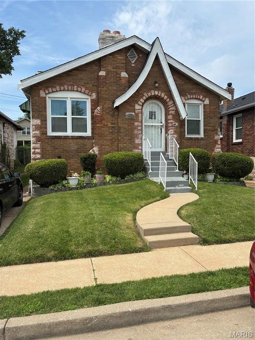 6904 Parkdale Drive, Velda City, MO, 63121 | Card Image