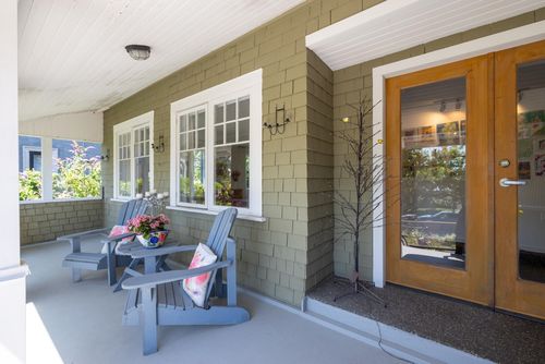 2433 Mathers Ave, West Vancouver, BC, V7V2H9 | Card Image