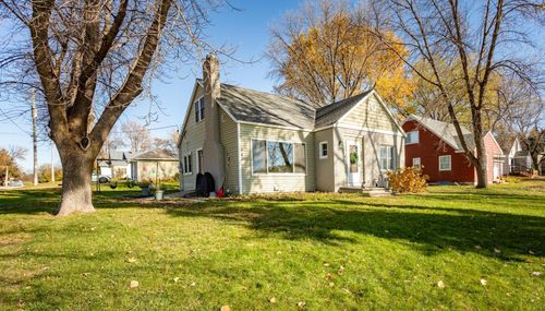 600 E 7th St, Starbuck, MN, 56381-9548 | Card Image