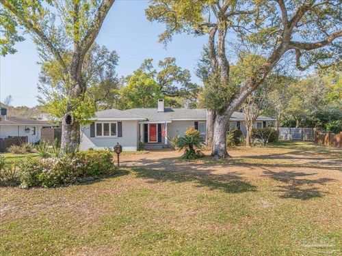 15 Lakeside Dr, Pensacola, FL, 32507-3407 | Card Image