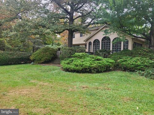2029 Legat Ln, Harleysville, PA, 19438-3332 | Card Image