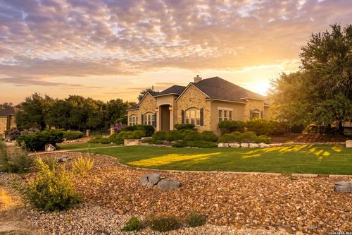 1004 Breve Cir, New Braunfels, TX, 78132-2692 | Card Image