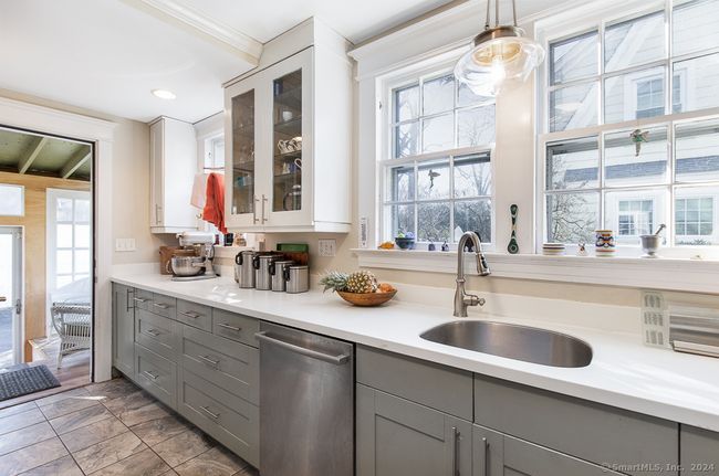 140 Ardmore St, House other with 3 bedrooms, 2 bathrooms and null parking in Hamden CT | Image 12