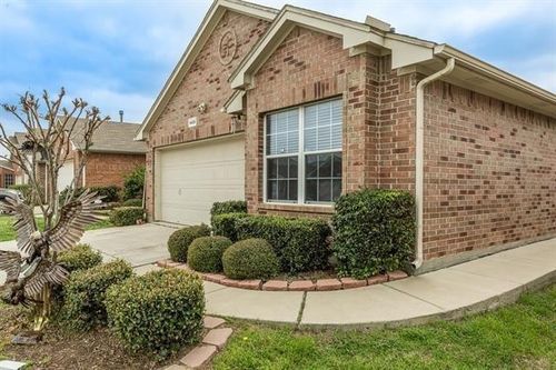 6425 Regina Dr, Fort Worth, TX, 76131-1226 | Card Image