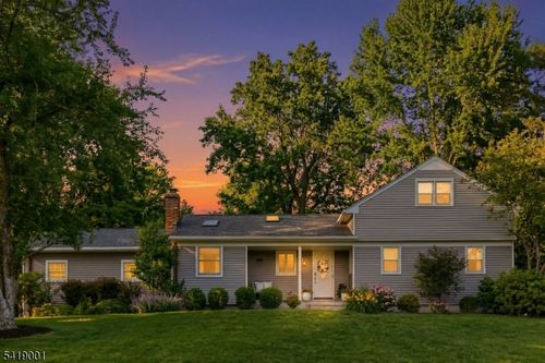 81 Atlas Rd, Basking Ridge, NJ, 07920-2205 | Card Image