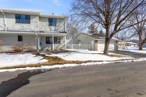 9353 Ranchview Ln N, Maple Grove, MN, 55369-4471 | Card Image