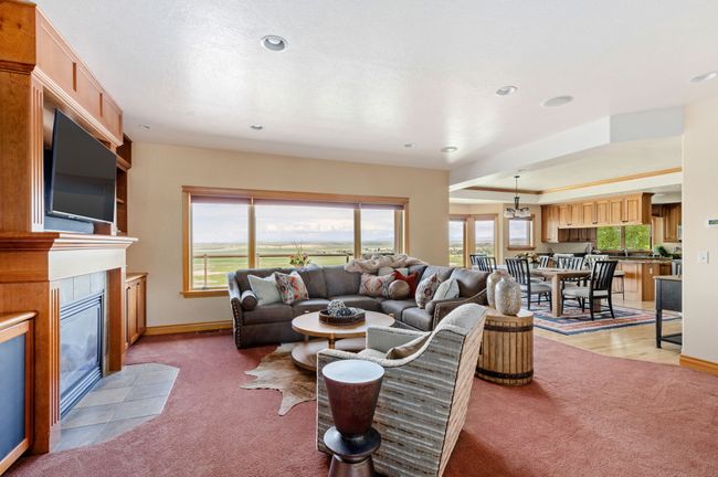 2017 Whispering Ridge Dr, House other with 5 bedrooms, 4 bathrooms and null parking in Great Falls MT | Image 17